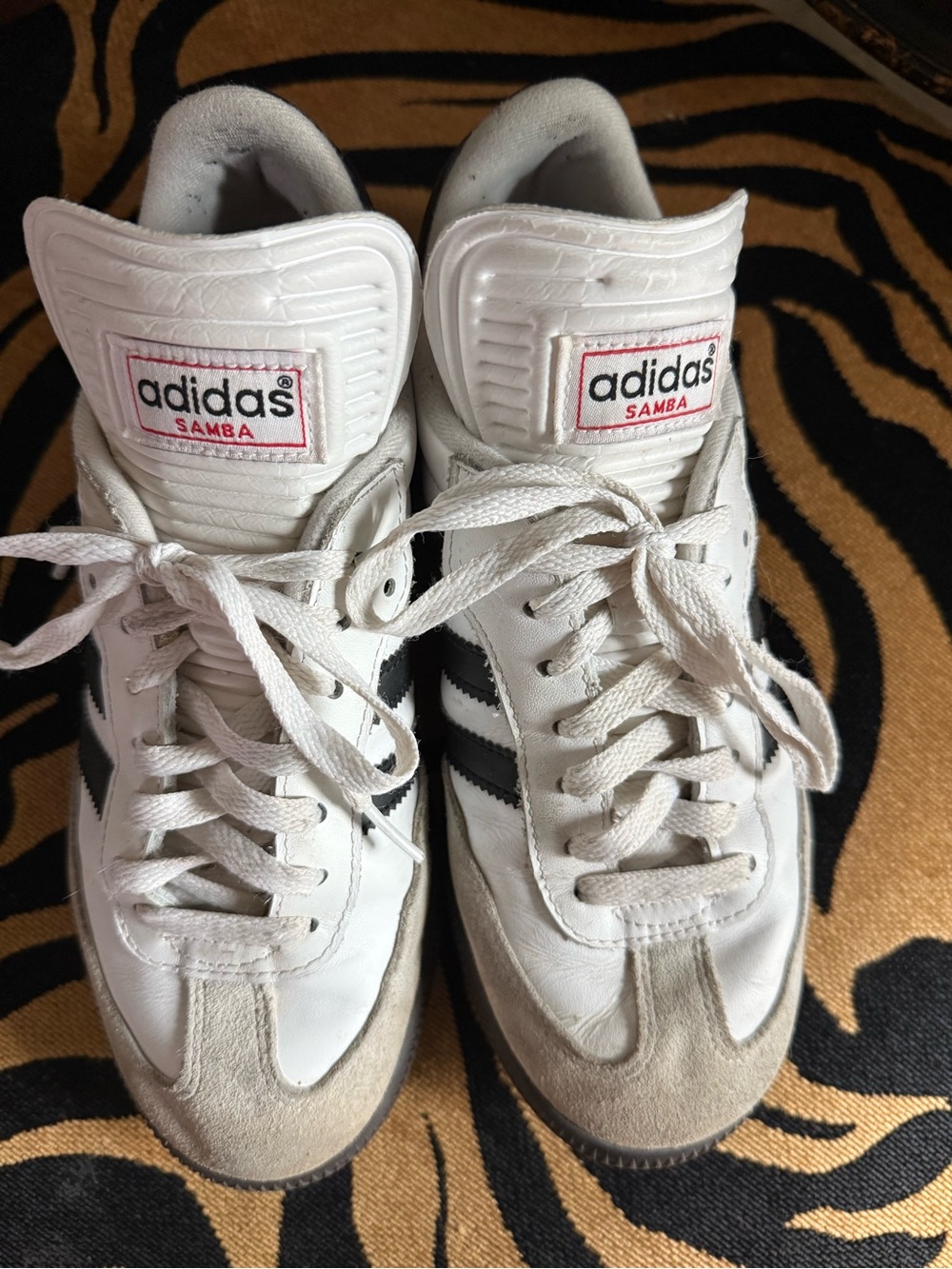 ADIDAS Men’s Size 7 White and Black Samba Sneakers EUC - Picture 2 of 10